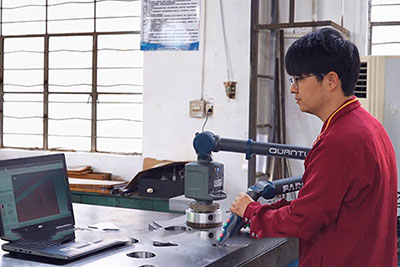 فحص الأسطوانة المطاطية