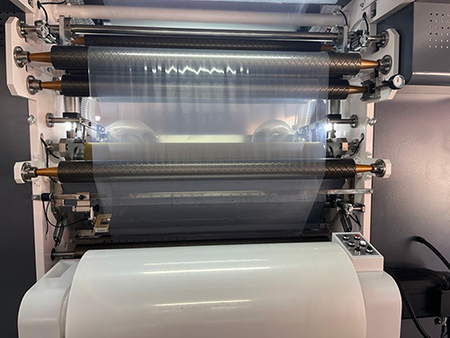 آلة تصفيح ثلاثي الطبقات خالية المذيبات، موديل A400-3H