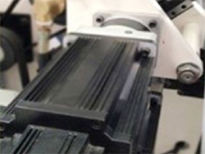 وحدة التحكم بمحرك السيرفو المستقلة