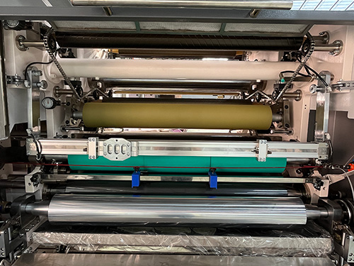 آلة تصفيح خالية من المذيبات A350